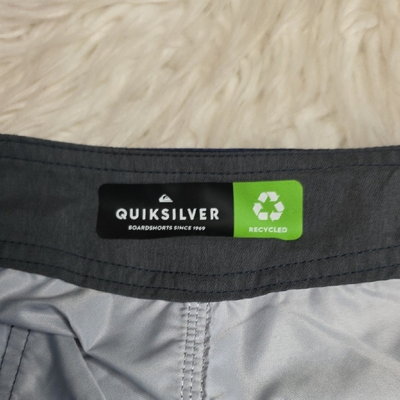 Quiksilver Ocean Blue Tie-Dye Shorts - Picture 3 of 4